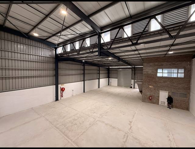 641M² WAREHOUSE FOR SALE IN FIRGROVE